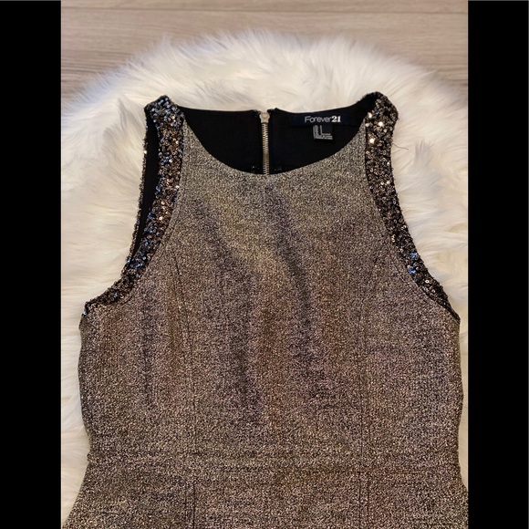 FOREVER 21 Metallic Gold Speckled Dress - Picture 3 of 3